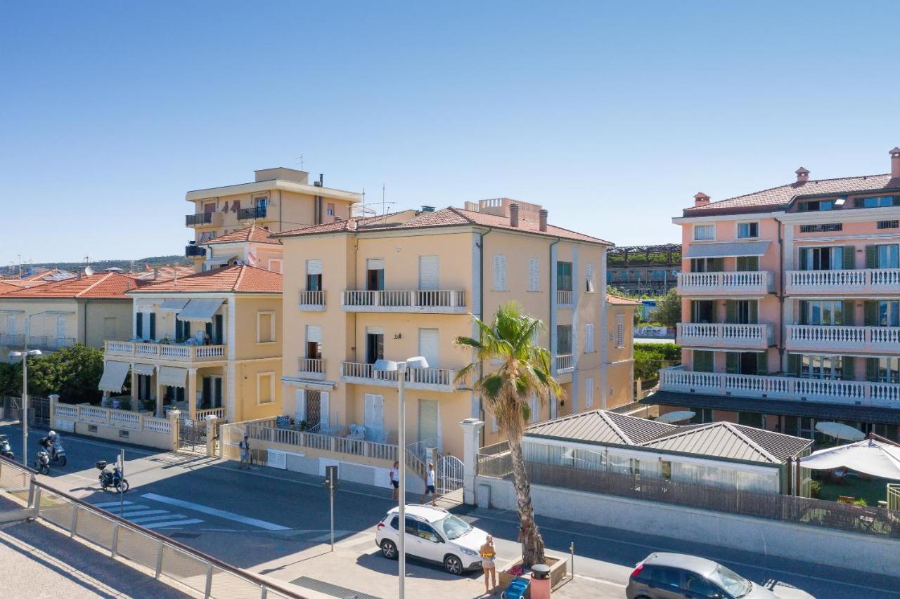 Brezza Marina Apartment San Vincenzo Exterior foto